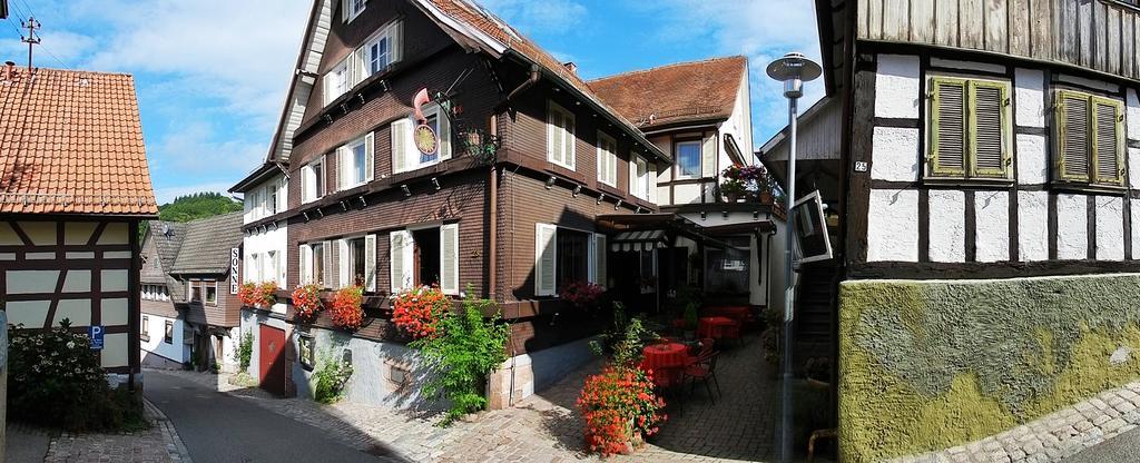 Gaestehaus Sonne Hotel Gernsbach Exterior photo